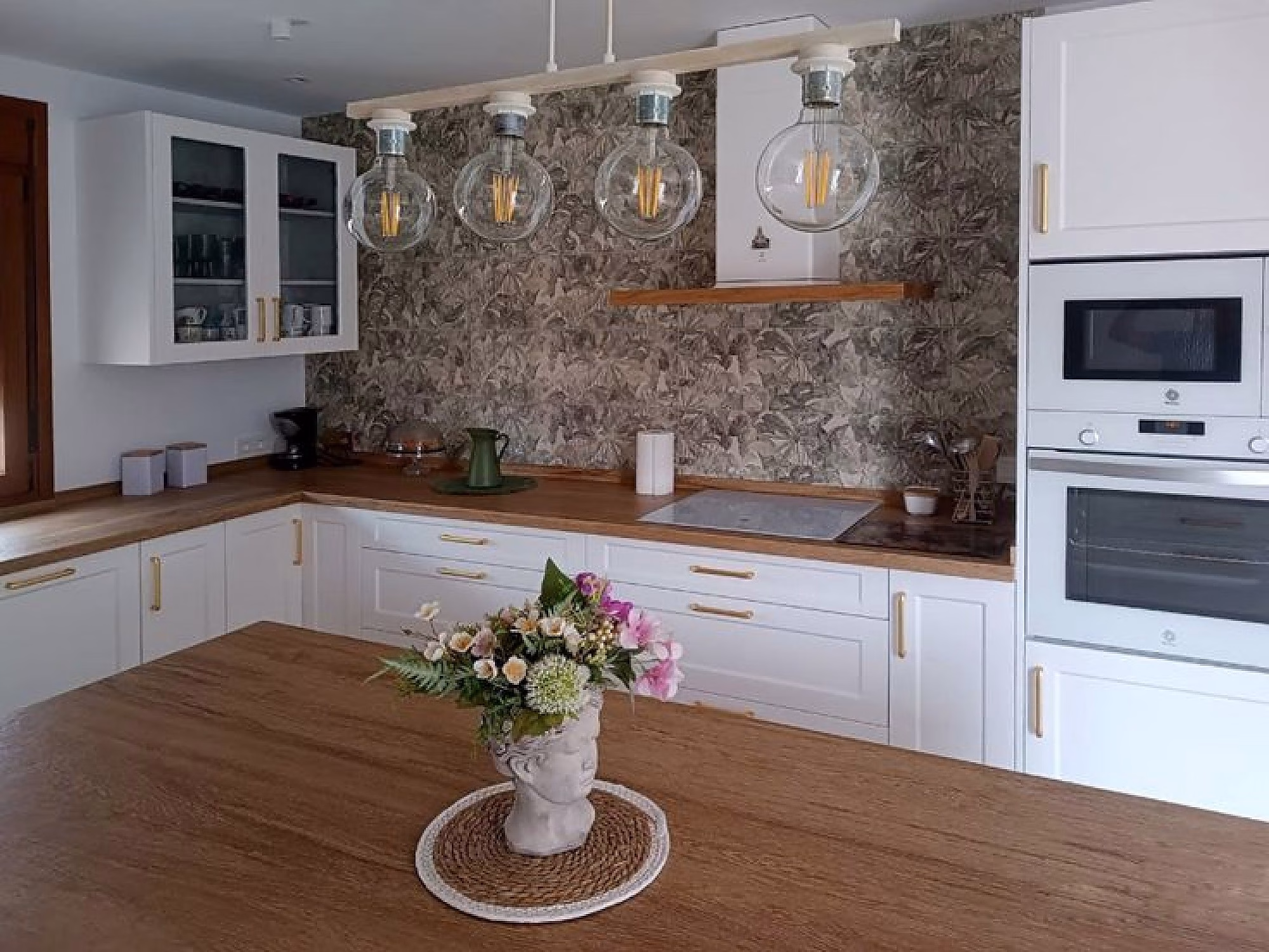 136d4b879da7db95e26aa9027430abc8.-pim2-2000_q