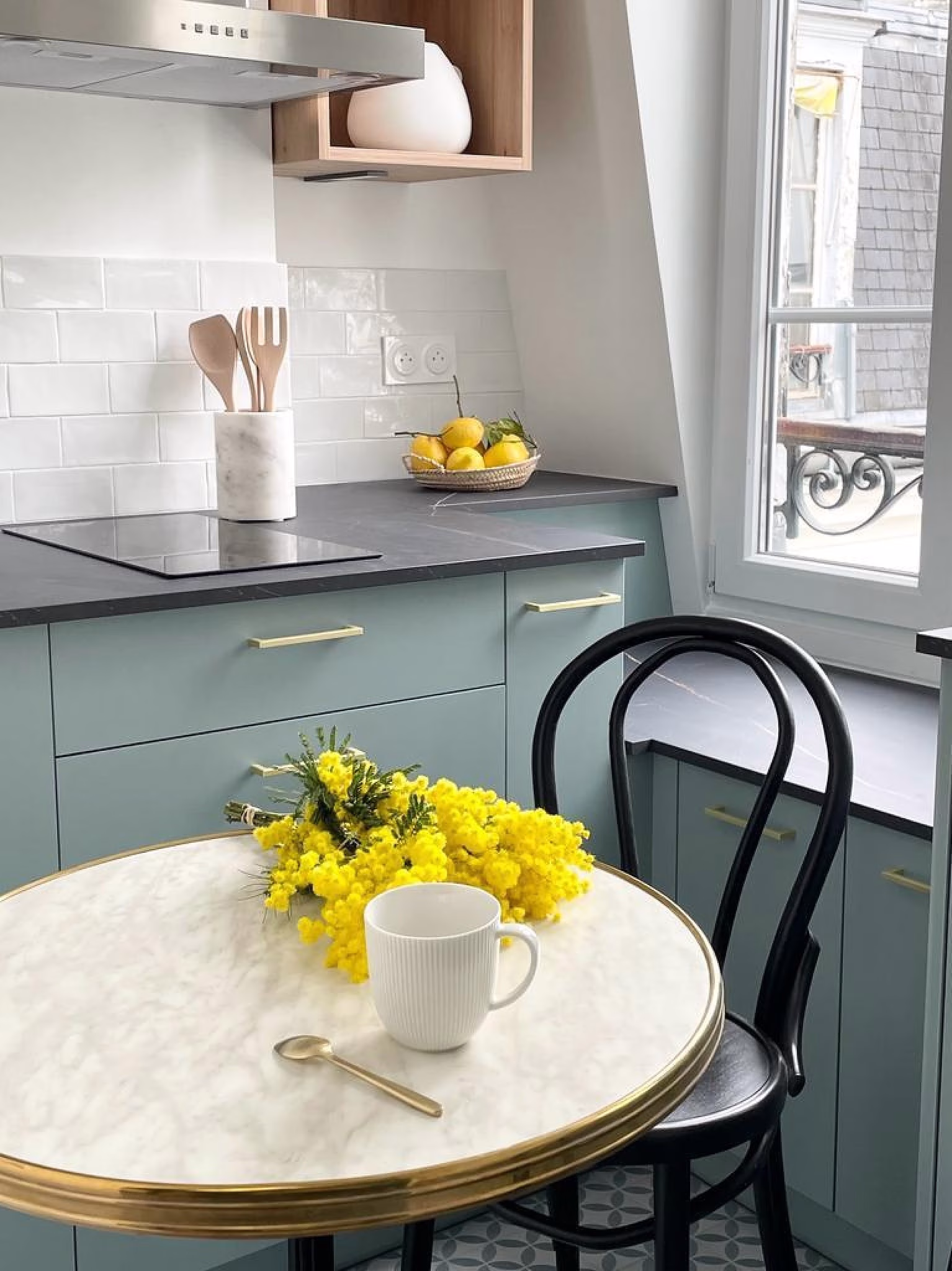 abp_partner_-_cocina_verde_con_el_respresentante_nfsagent_y_la_decoradora_alexandra_roman_5.-pim2-2000_q