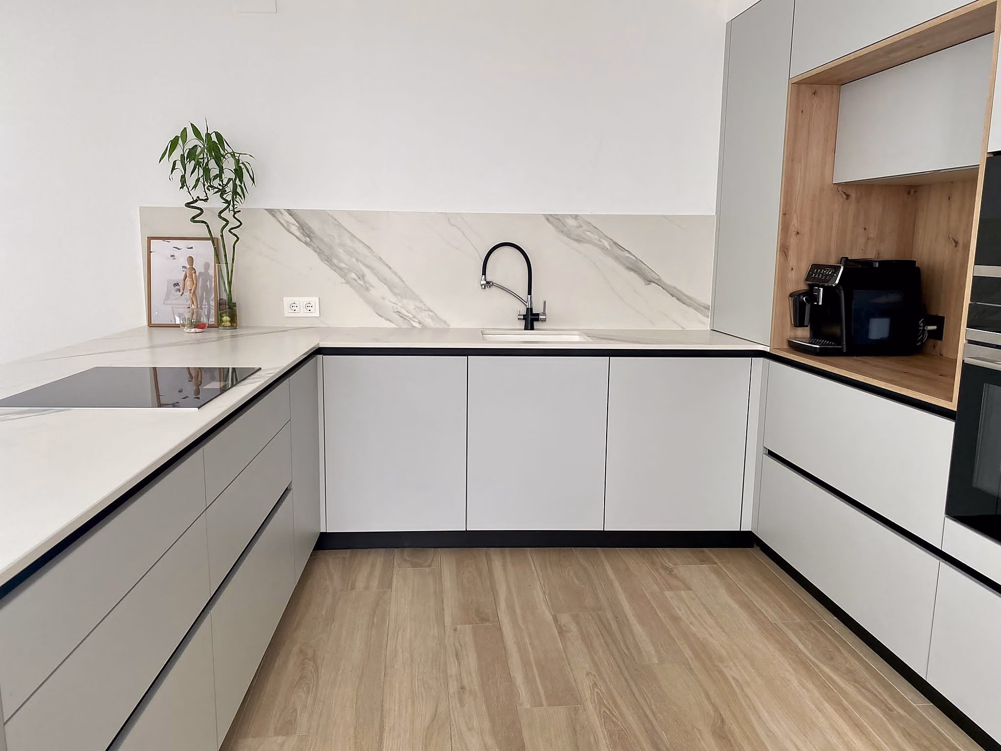 rivas_sanchez_carpinteros_-_berlin_gris_perla_y_amazonas_1.-pim2-2000_q